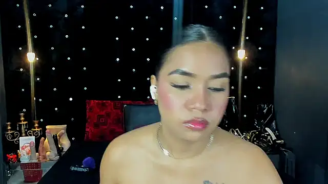 MiaWolton online show from 02/24/26, 08:07