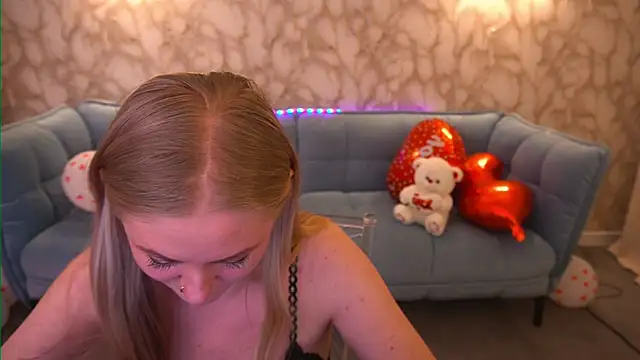 DramaQuenns online show from 02/15/26, 07:51