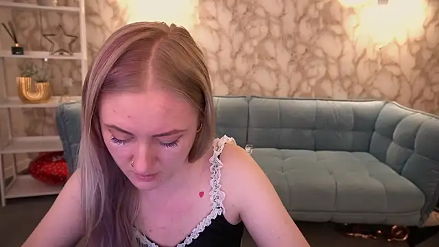 DramaQuenns online show from 04/19/26, 05:51