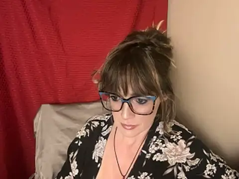 Snapshot of BrookiesLife chatting on 06/03/26, 02:47 BrookiesLife online show from 06/03/26, 02:47
