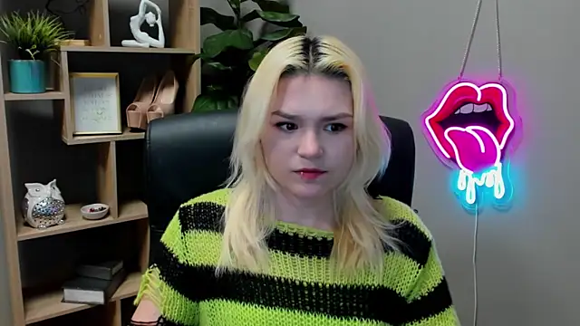 SweetLilyxo online show from 03/17/26, 02:31