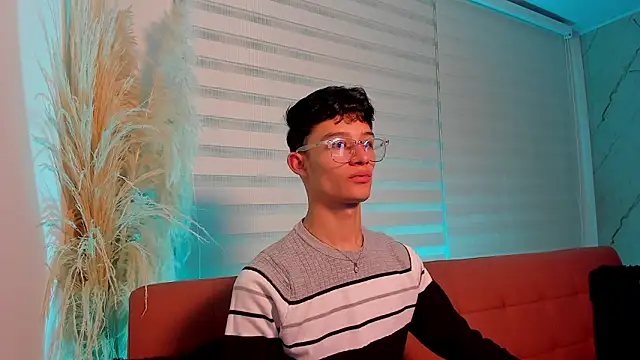 Patrick Howland  online show from 03/01/26, 03:41