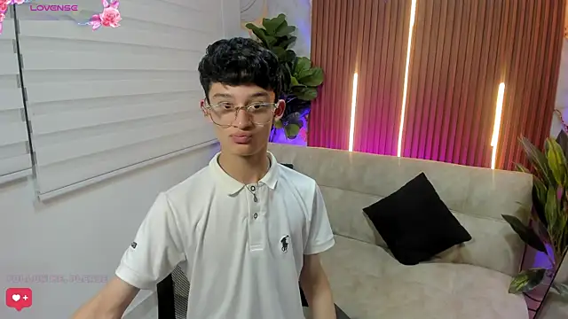 Patrick Howland  online show from 03/24/26, 03:55