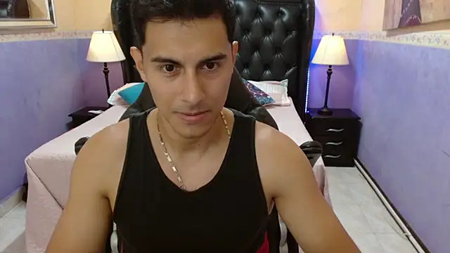 Mike Conors online show from 02/11/26, 01:54