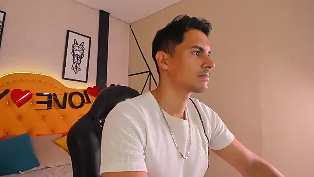 Mike Conors online show from 02/17/26, 01:35