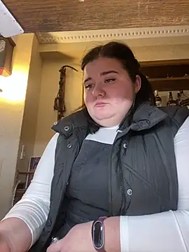 AngelKiras online show from 02/17/26, 04:02