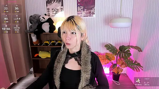 Laukyubey1 online show from 02/13/26, 07:32