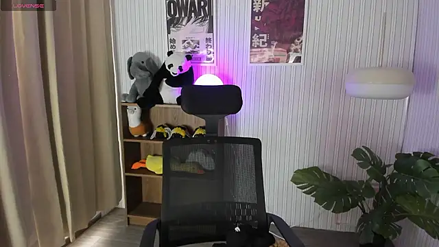 Laukyubey1 online show from 03/24/26, 08:03