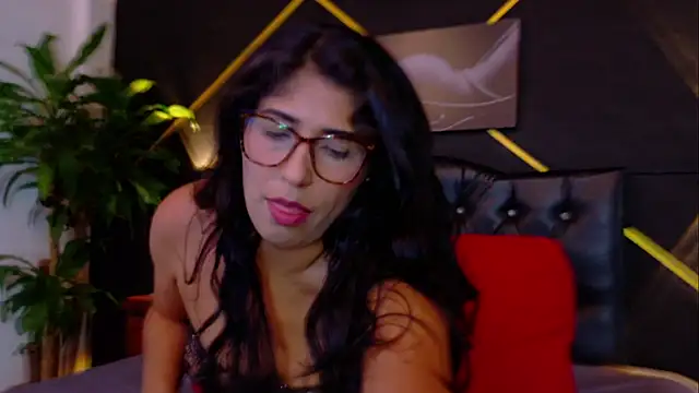 serena kournikova online show from 02/20/26, 09:48