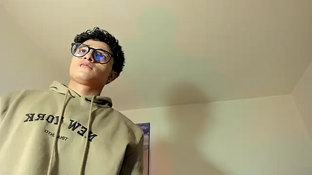 Adonibaskerville4 online show from 04/11/26, 01:48