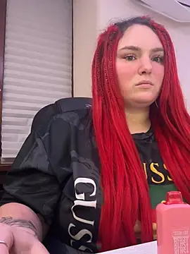 Snapshot of Esteri_Moon chatting on 02/08/26, 05:38 Esteri Moon online show from 02/08/26, 05:38