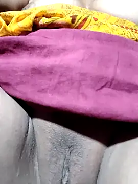 Hot kiran4 online show from 04/18/26, 10:43