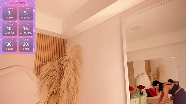 rebeca taylor online show from 03/14/26, 03:01