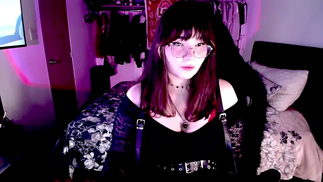 Snapshot of ElyNoiruwu chatting on 03/28/26, 12:54 ElyNoiruwu online show from 03/28/26, 12:54