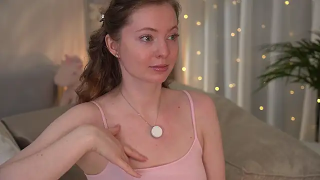 moan elisa online show from 04/02/26, 12:52