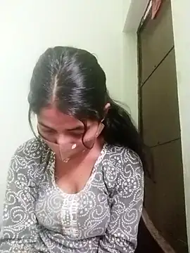 Kitti-Sharma online show from 03/25/26, 08:42