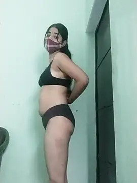 Kitti-Sharma online show from 04/09/26, 01:49