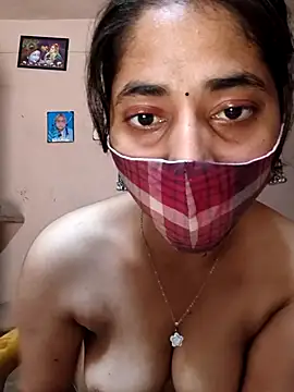 Snapshot of Kitti-Sharma chatting on 06/27/26, 07:24 Kitti-Sharma online show from 06/27/26, 07:24