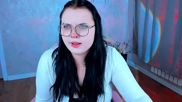 Kira G0ld online show from 04/12/26, 09:25