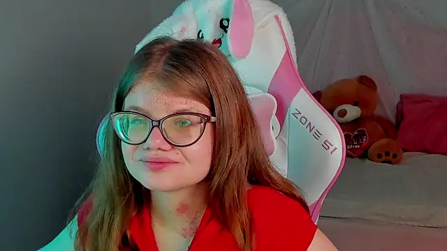 ChloeHalses online show from 03/28/26, 05:01