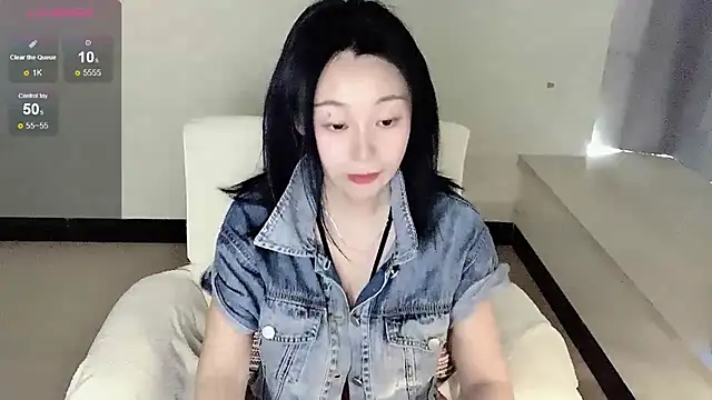 Sunny------ online show from 05/17/26, 04:32