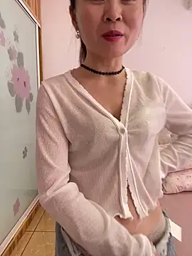 Snapshot of mm47865 chatting on 05/03/26, 05:57 mm47865 online show from 05/03/26, 05:57
