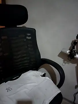 aki zz69 online show from 02/05/26, 12:48