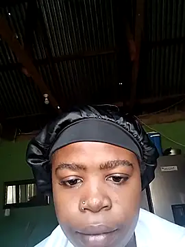 Snapshot of blxckiey chatting on 02/11/26, 05:56 blxckiey online show from 02/11/26, 05:56