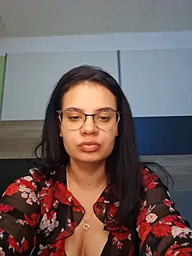 Karolina Velvet online show from 02/05/26, 12:32