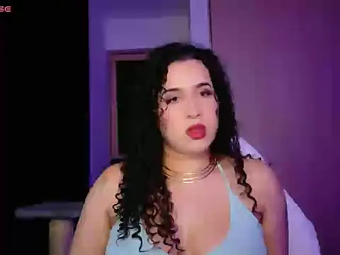Snapshot of DIVINANGELA chatting on 05/16/26, 03:47 DIVINANGELA online show from 05/16/26, 03:47