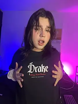 Daniellesins1 online show from 04/10/26, 03:34