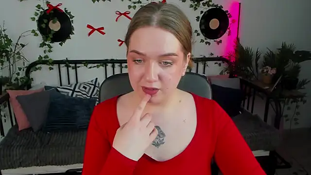 RachelDiRose online show from 02/25/26, 03:54