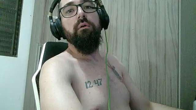 Redlovecouple online show from 02/08/26, 12:08