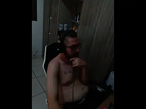 Redlovecouple online show from 02/13/26, 02:02