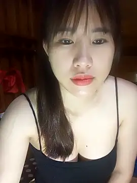 Yui-Ch1682 online show from 02/24/26, 11:03