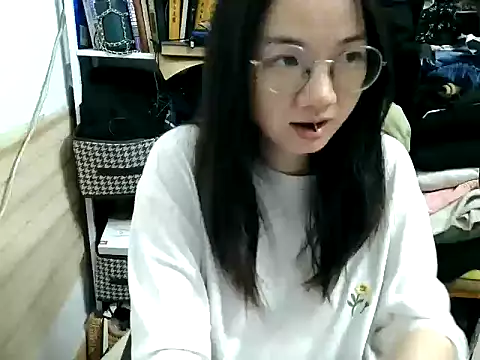 xiaoxiaowan11 online show from 03/07/26, 10:34