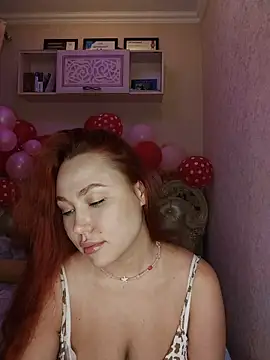 LolaaMint  online show from 02/18/26, 04:36