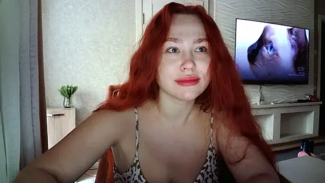 LolaaMint  online show from 04/21/26, 07:47