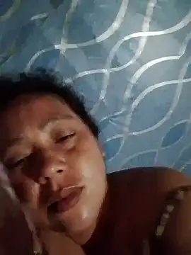 May Bombs online show from 04/17/26, 05:16