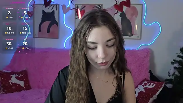 Adriennes online show from 02/12/26, 02:34