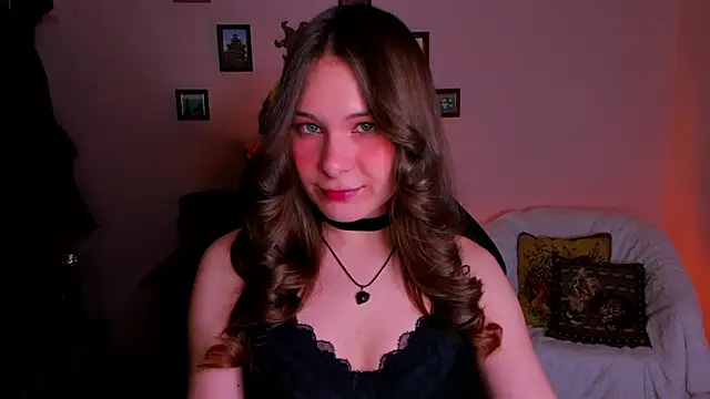 LanaLovely online show from 04/27/26, 06:22