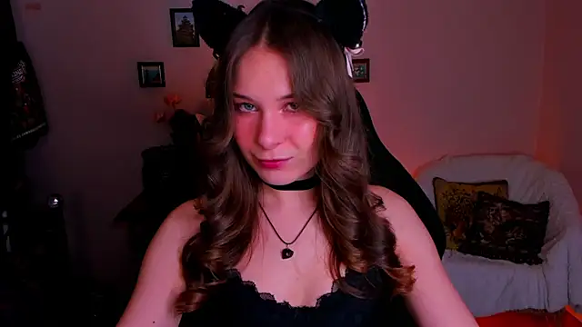 LanaLovely online show from 04/30/26, 06:31