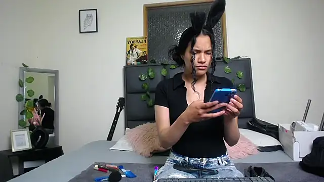 Julieta Parker online show from 04/04/26, 11:57