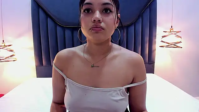 EmilyKartters online show from 03/03/26, 12:00