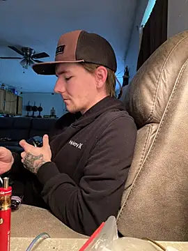 Snapshot of Horus1922 chatting on 03/09/26, 01:26 Horus1922 online show from 03/09/26, 01:26