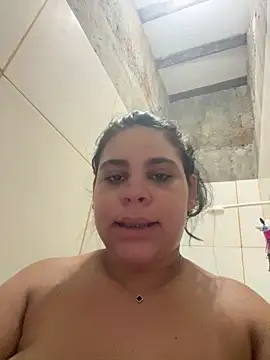 Adriputinha online show from 04/15/26, 03:35