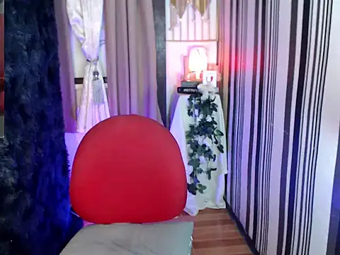 Foxysexykendra online show from 02/13/26, 10:00