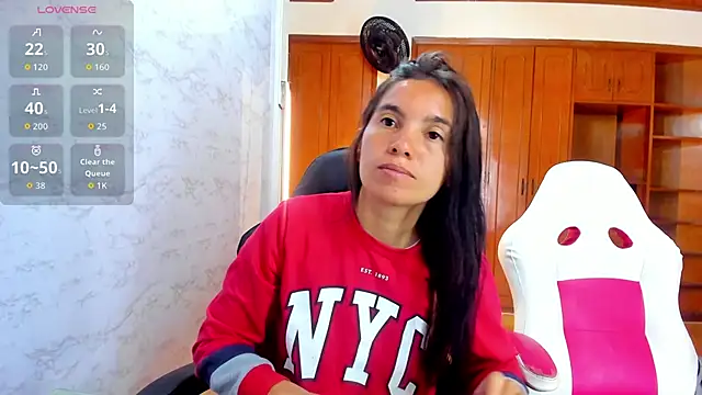 Emily and Soffy online show from 02/23/26, 12:02