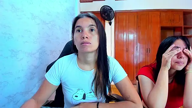 Emily and Soffy online show from 03/31/26, 12:27