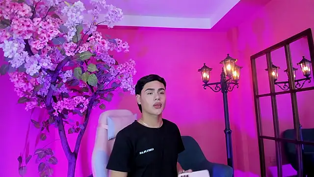 FemNoa online show from 02/06/26, 12:08